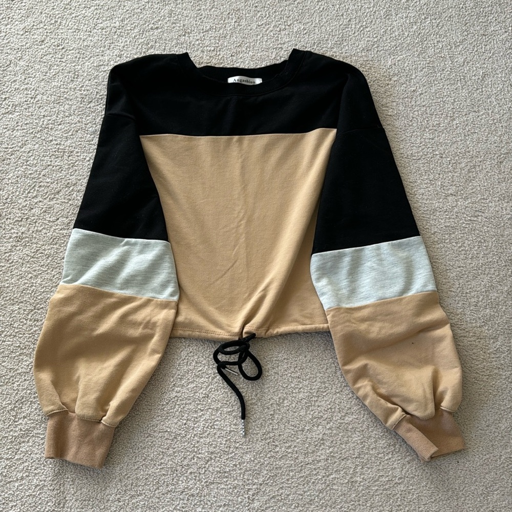 Light Sweat shirt great for summer